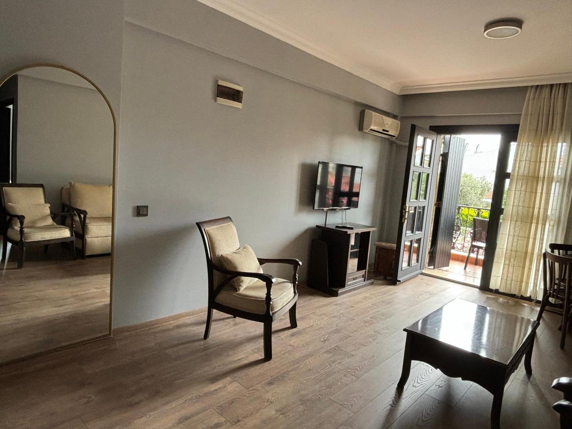 Yalcinkaya Tas Apart Cesme Exterior photo